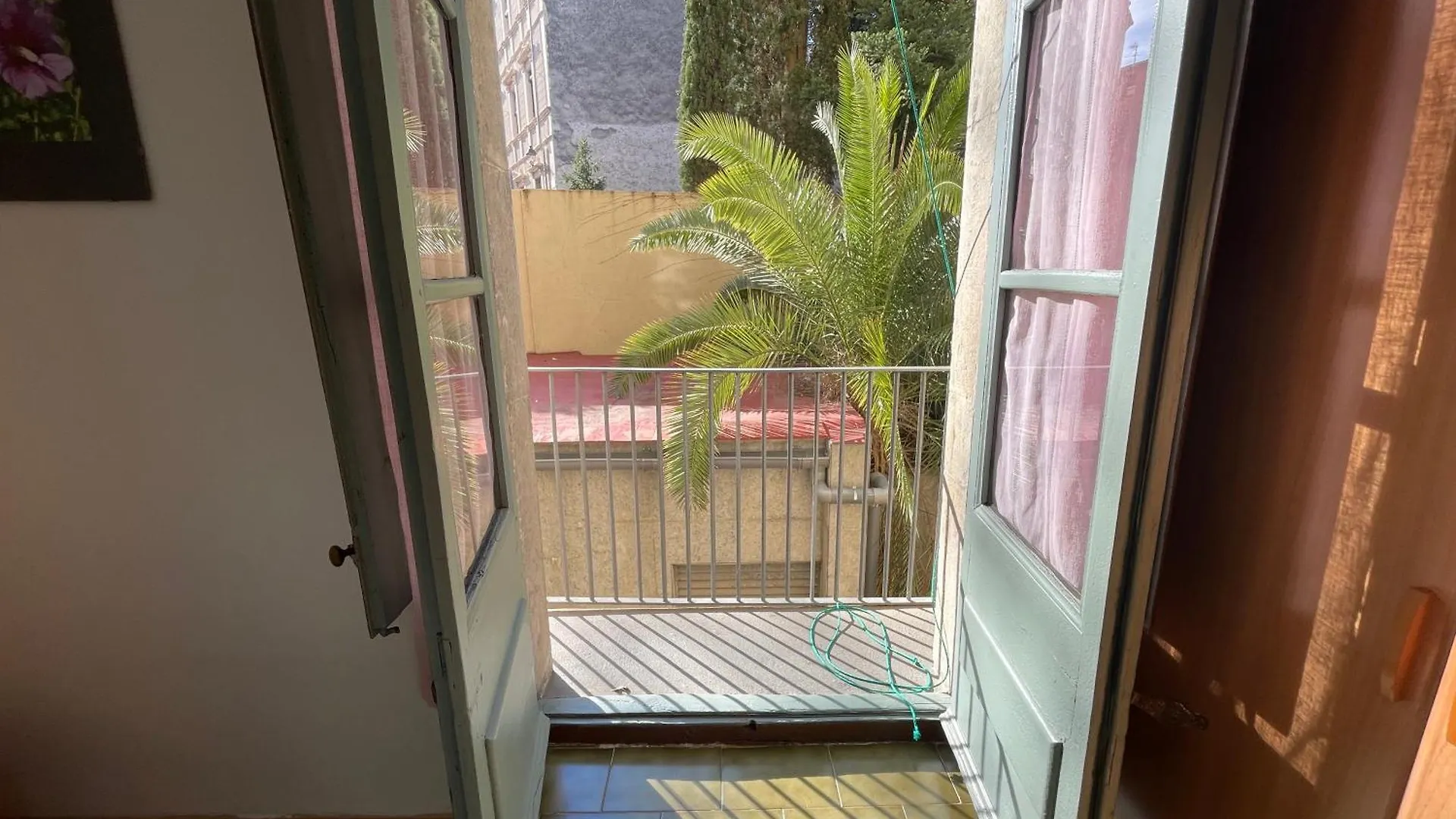 Konukevi Pension Borras Girona