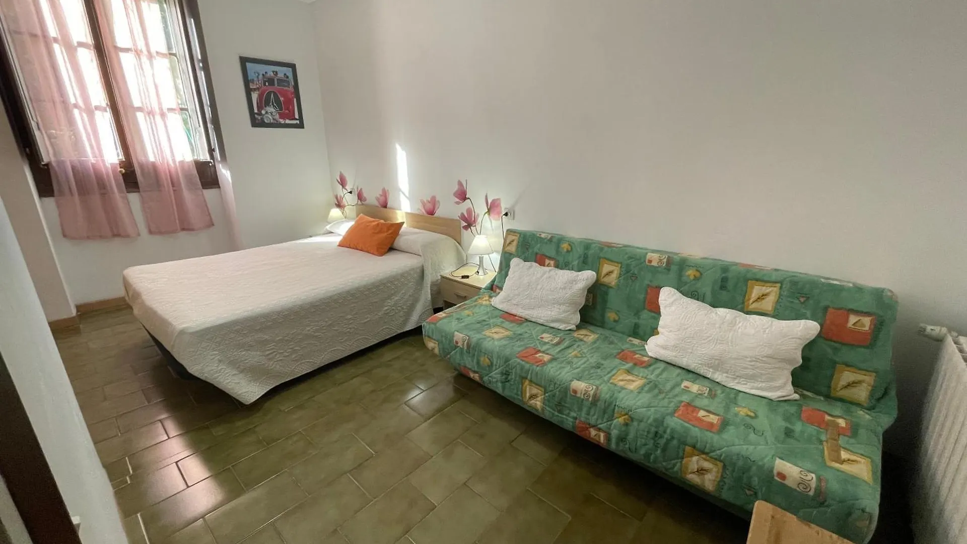 Konukevi Pension Borras Girona