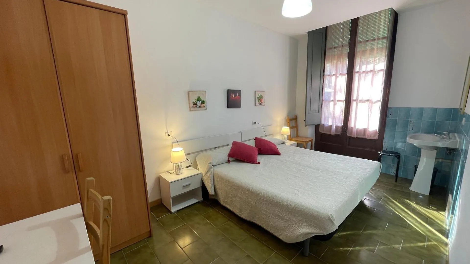Pension Borras Girona Konukevi